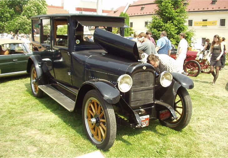 Nash Series 681 Sedan, 1918