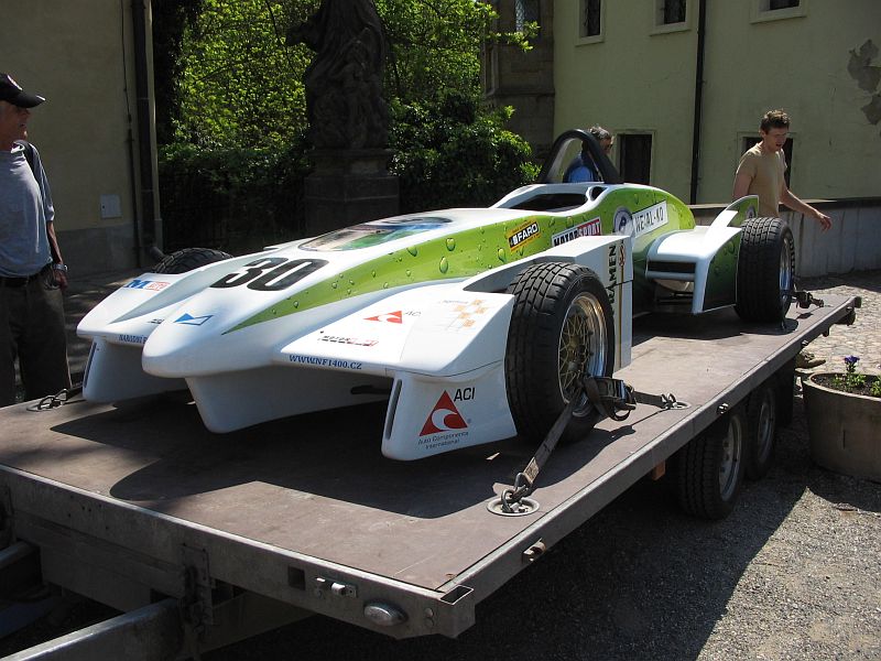 fotografie auta, kliknutm okno zavete