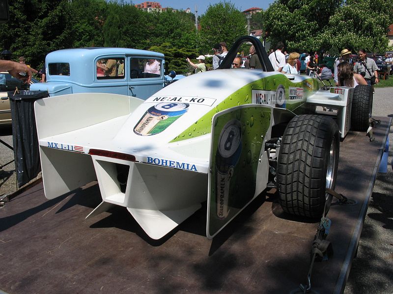 fotografie auta, kliknutm okno zavete