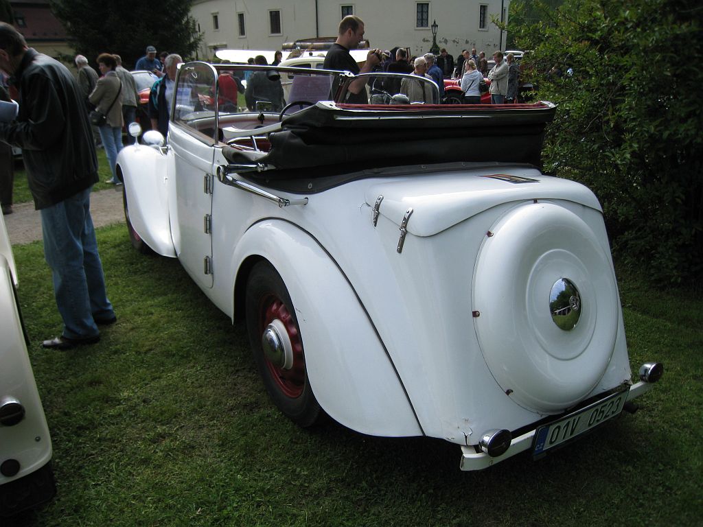 fotografie auta, kliknutm okno zavete