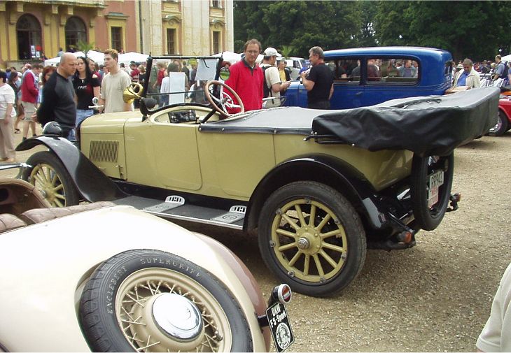 Hupmobile R Touring 17 HP, 1919