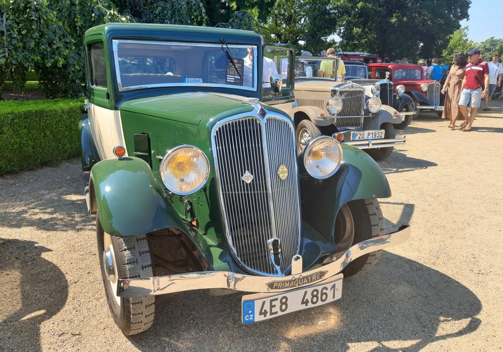 Renault Primaquatre KZ18