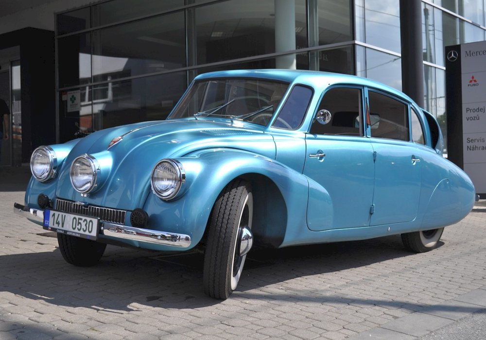 Tatra 87