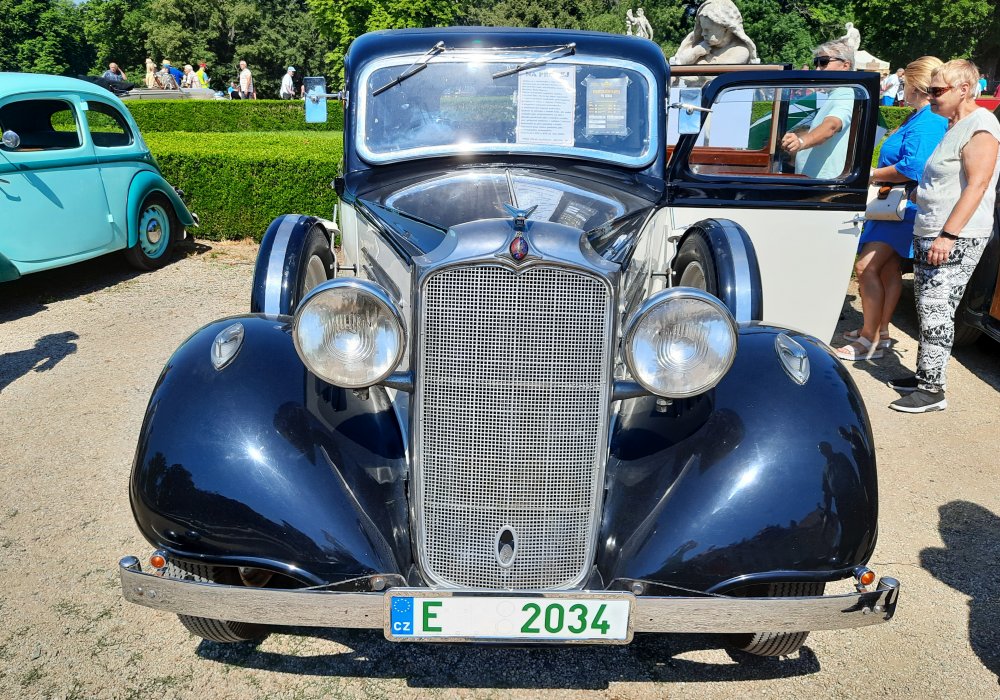 Vauxhall BXL Limousine