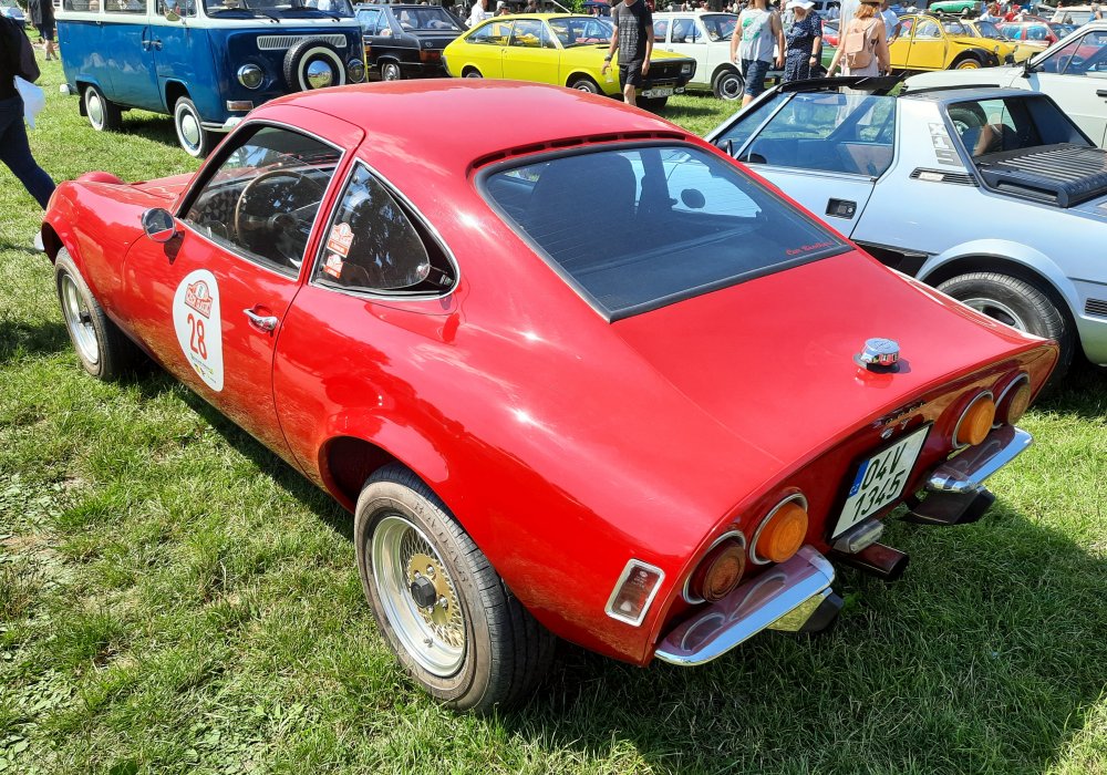 Opel GT 1900