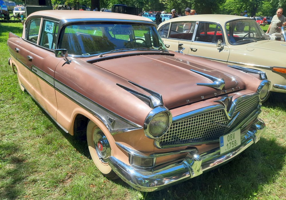 Hudson Hornet Custom Sedan Hydramatic, 1957