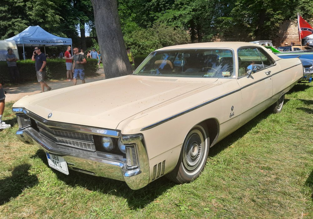Imperial Le Baron Two Door Hardtop, 1969