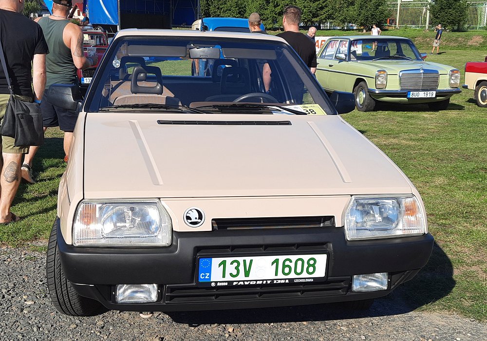 Škoda Favorit 136 L, 1989