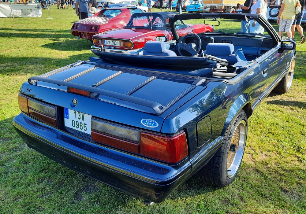 Ford Mustang LX Convertible 5.0, 1990