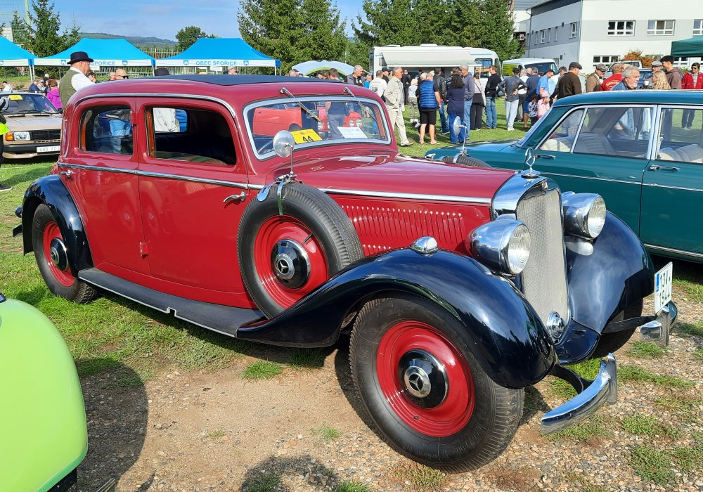 Mercedes-Benz 230 N Limousine, 1937