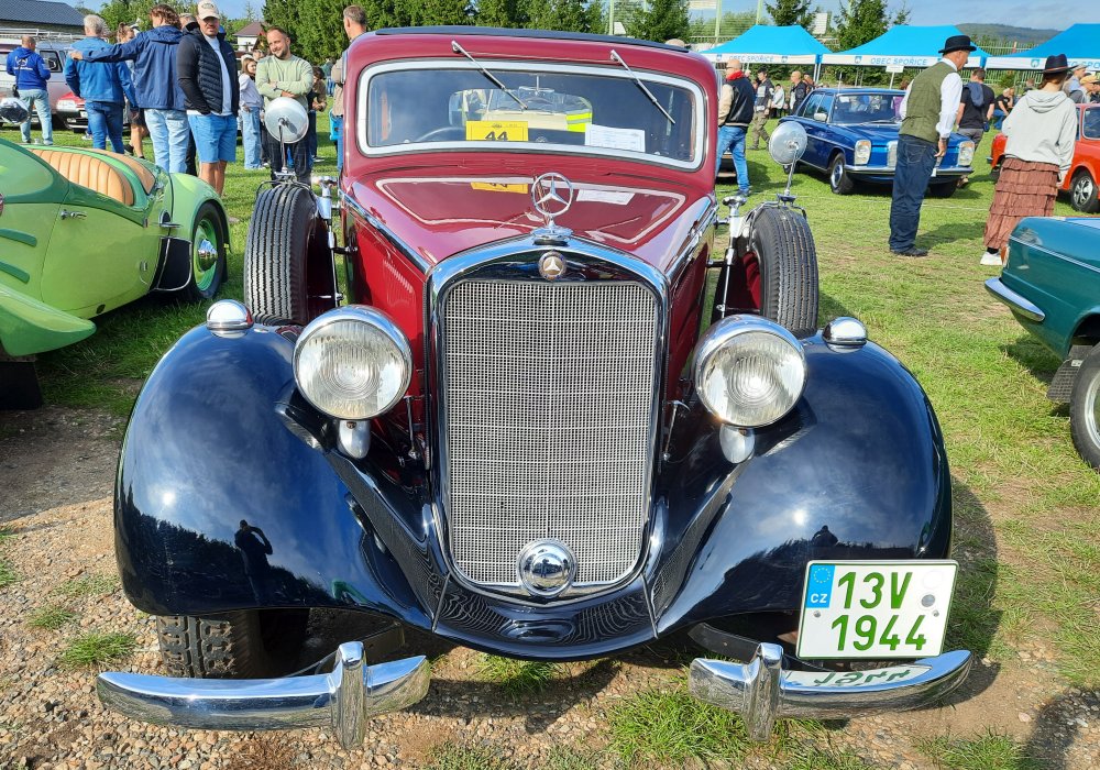 Mercedes-Benz 230 N Limousine, 1937