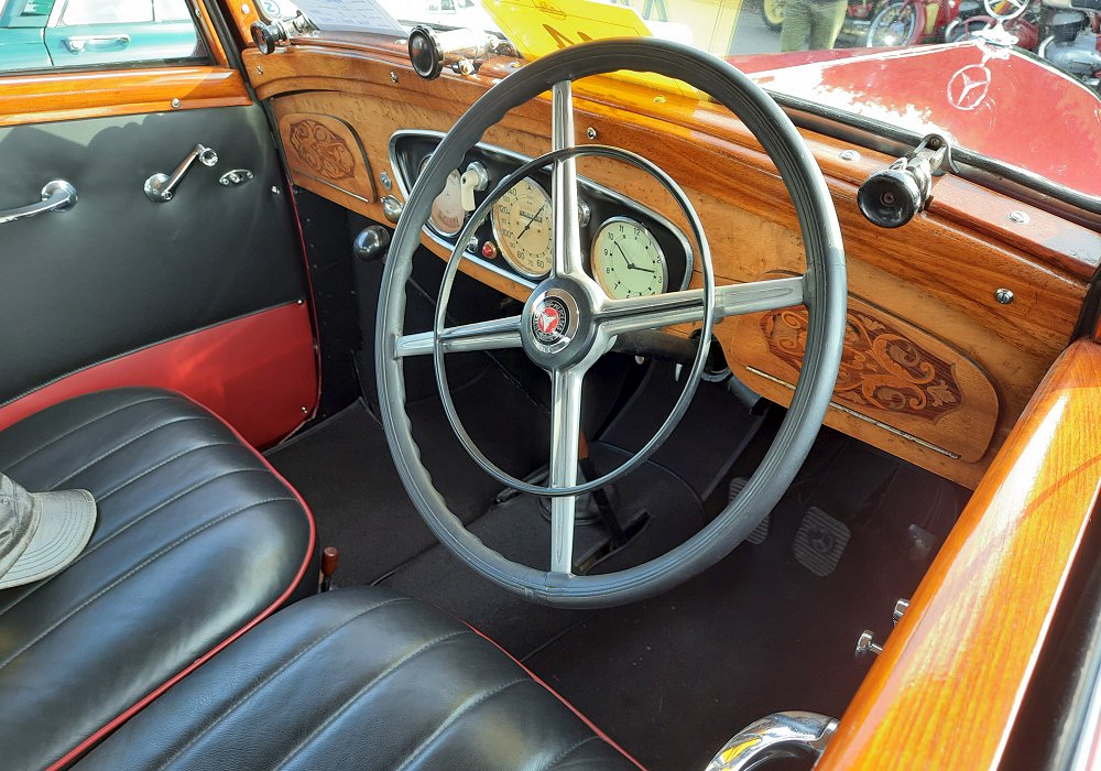 Mercedes-Benz 230 N Limousine, 1937