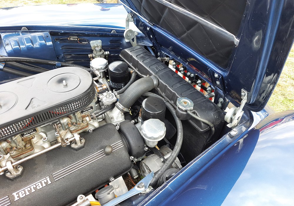 Ferrari 330 GT 2+2, 1965