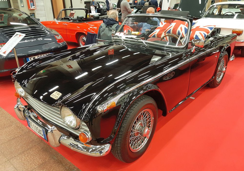 Triumph TR 250