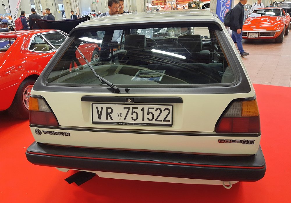 Volkswagen Golf GTI 1.8