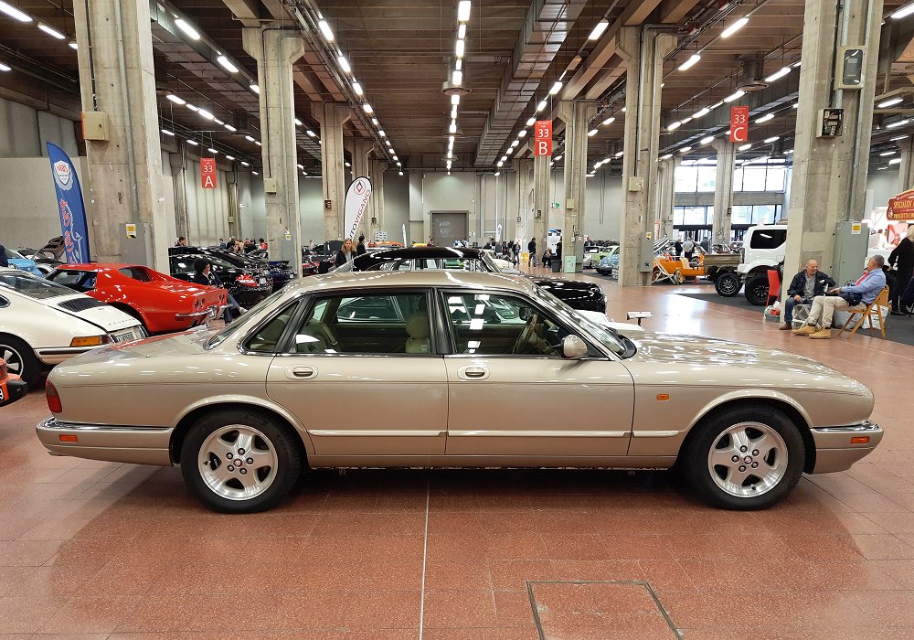 Jaguar XJ6 3.2 AT
