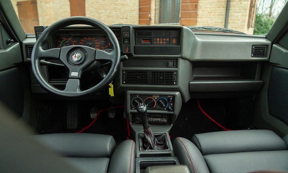 Alfa Romeo 75 3.0 V6 America, 1988