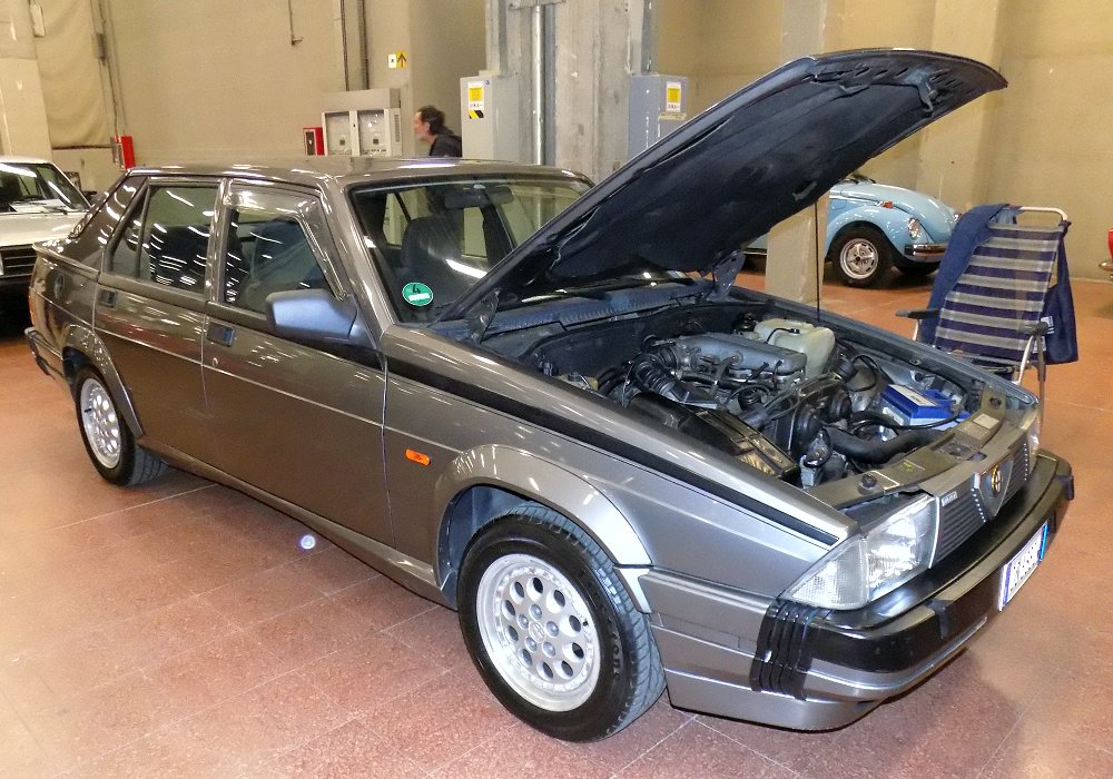 Alfa Romeo 75 3.0 V6 America, 1988
