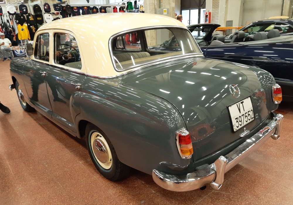 Mercedes-Benz 190