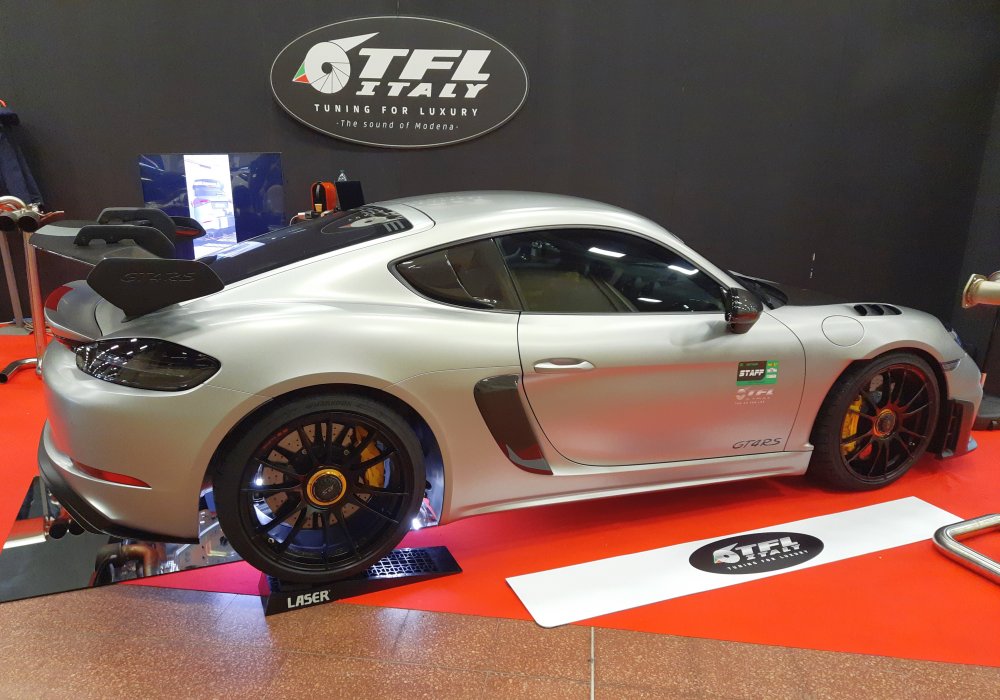 Porsche 718 Cayman GT4 RS, 2024