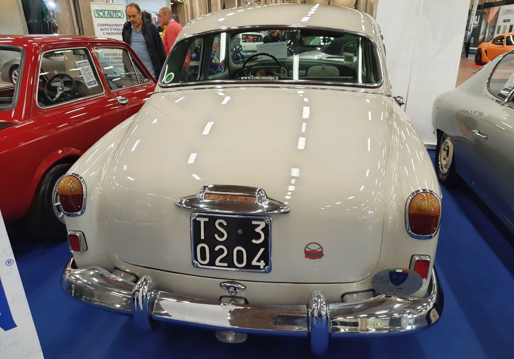 Alfa Romeo 1900 Super Berlina, 1957