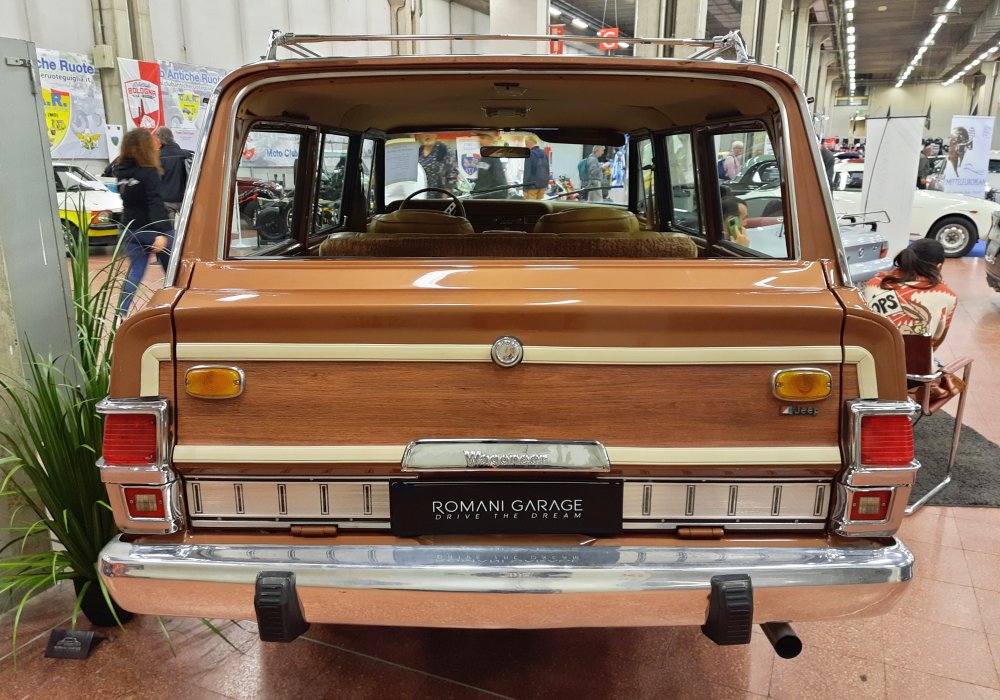 Jeep Wagoneer Limited