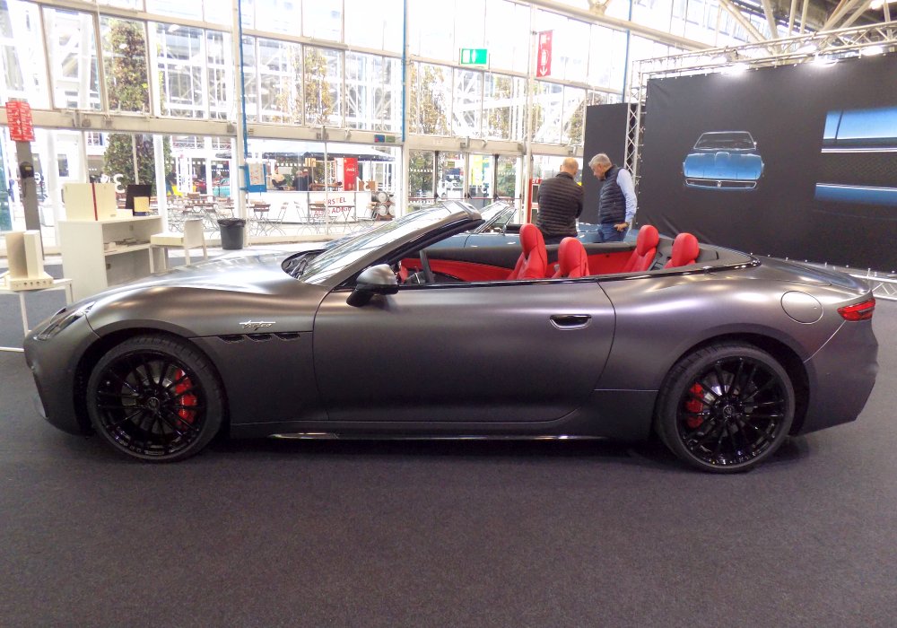 Maserati GranCabrio Trofeo