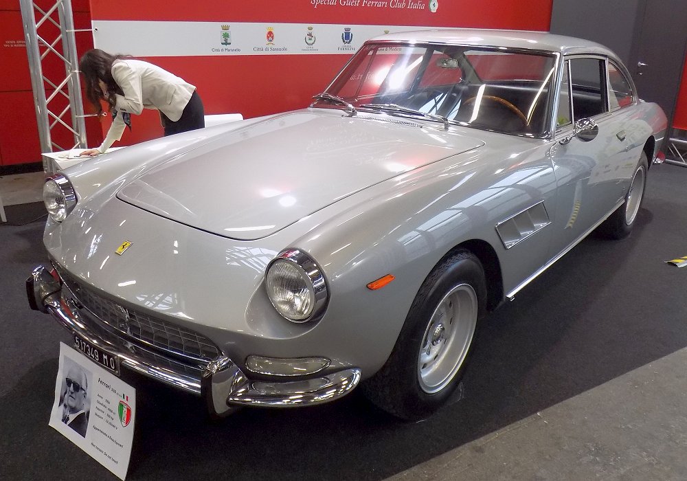 Ferrari 330 GT 2+2 Series 2, 1966