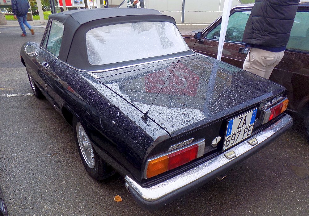 Alfa Romeo 2000 Spider Veloce, 1982