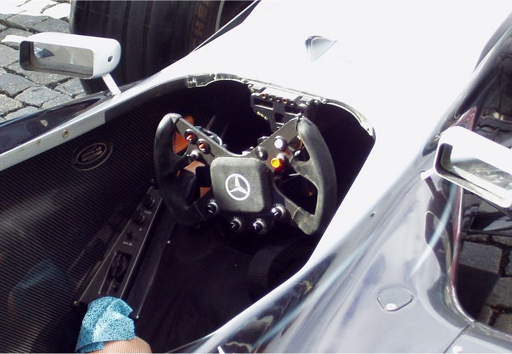 fotografie auta, kliknutm okno zavete