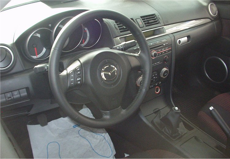 Mazda 3 Sedan 2.0i
