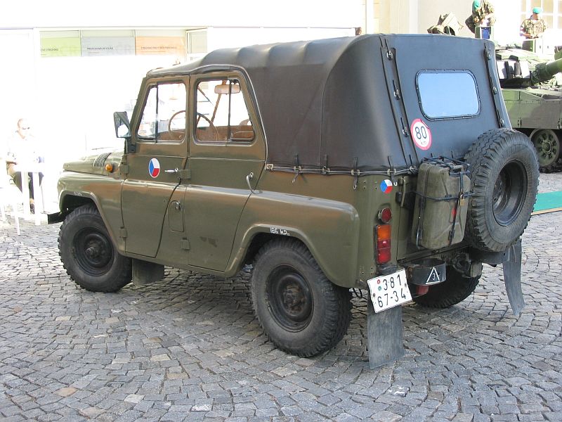 UAZ 469 B