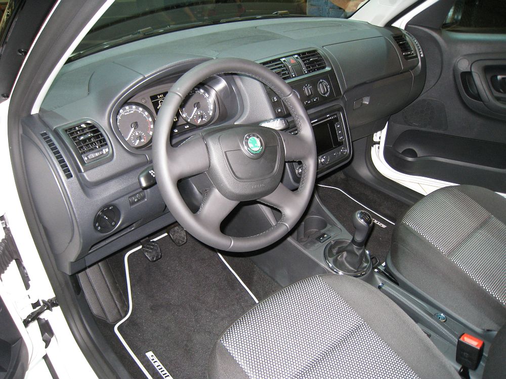 Škoda Roomster Scout 1.6 TDI 77 kW, 2011