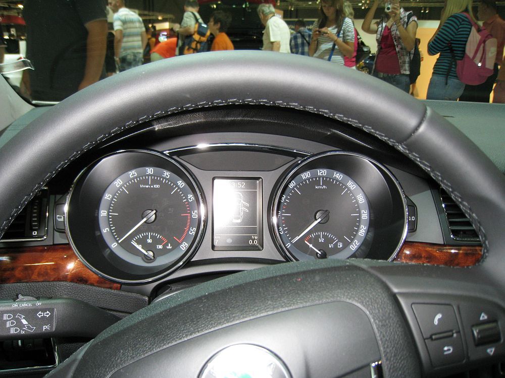 Škoda Superb GreenLine 1.6 TDI, 2011