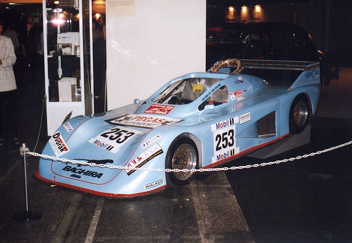 fotografie auta, kliknutm okno zavete