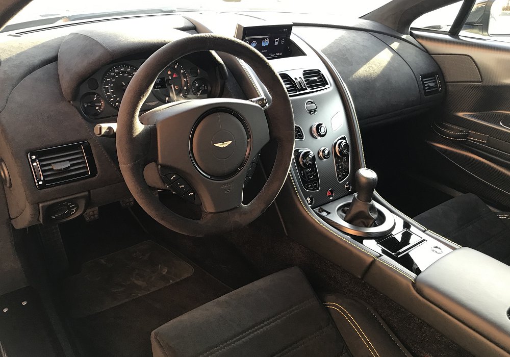 Aston Martin Vantage GT8, 2016
