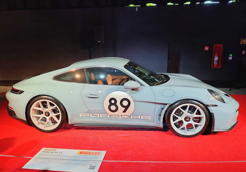 Porsche 911 S/T