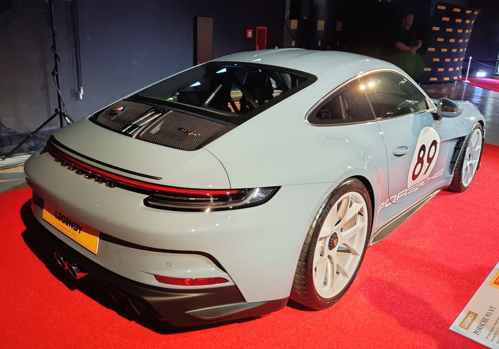 Porsche 911 S/T
