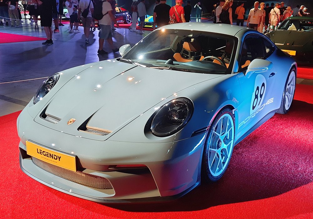 Porsche 911 S/T