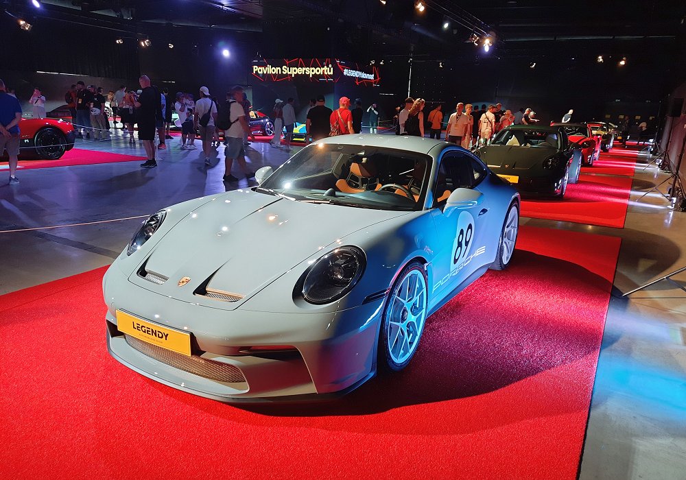 Porsche 911 S/T