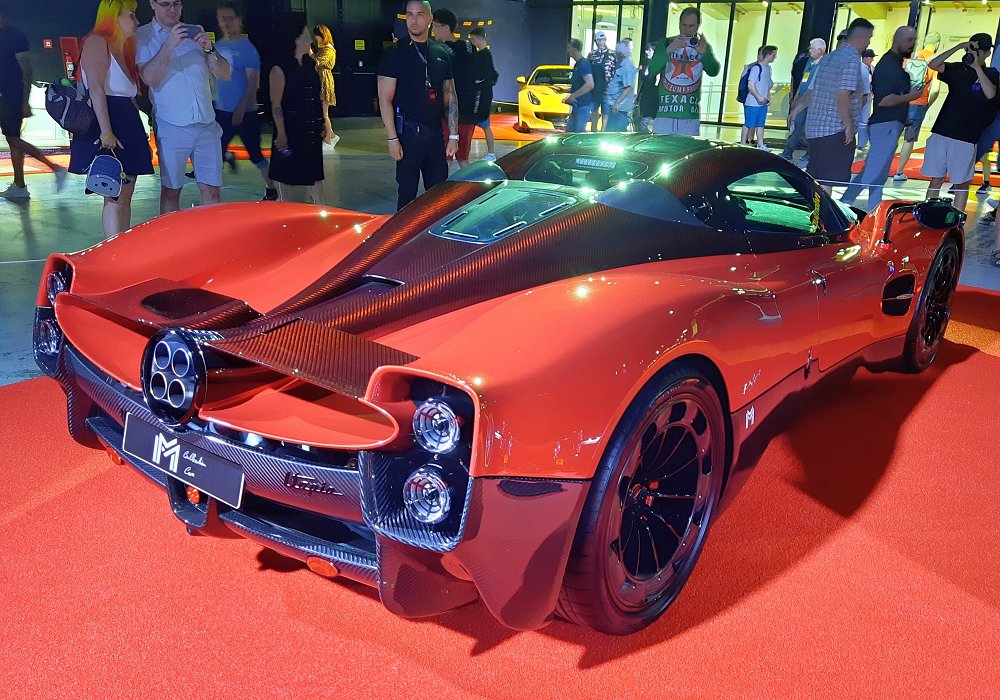 Pagani Utopia