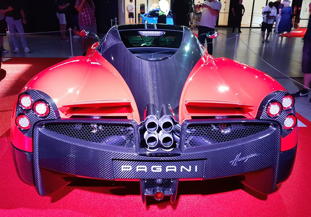 Pagani Huayra