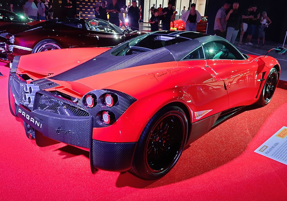 Pagani Huayra