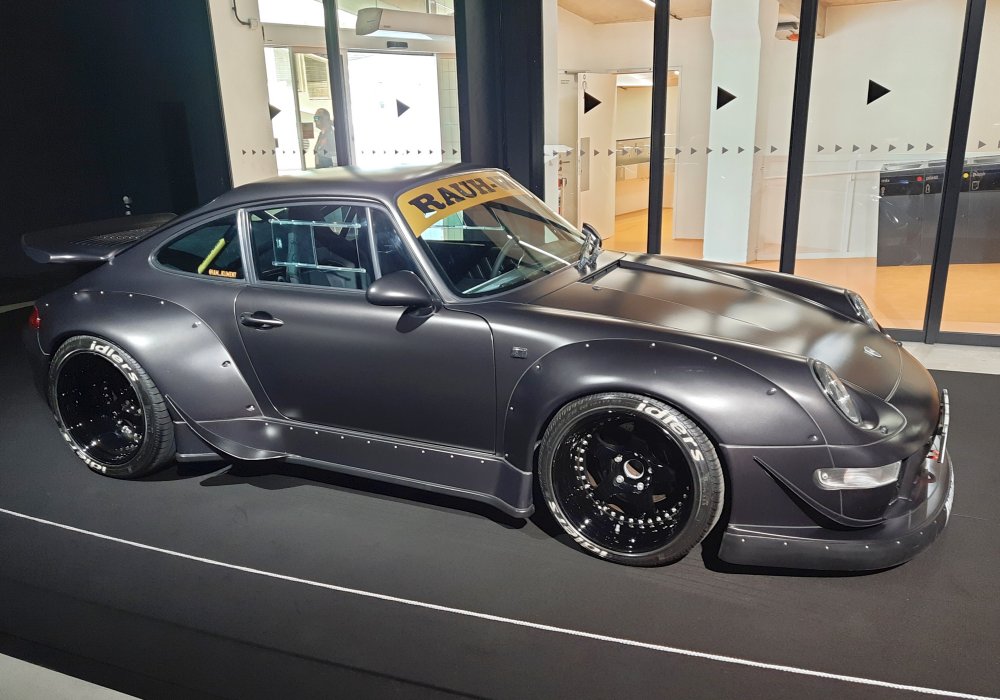 RWB Porsche 911 Carrera, 2016