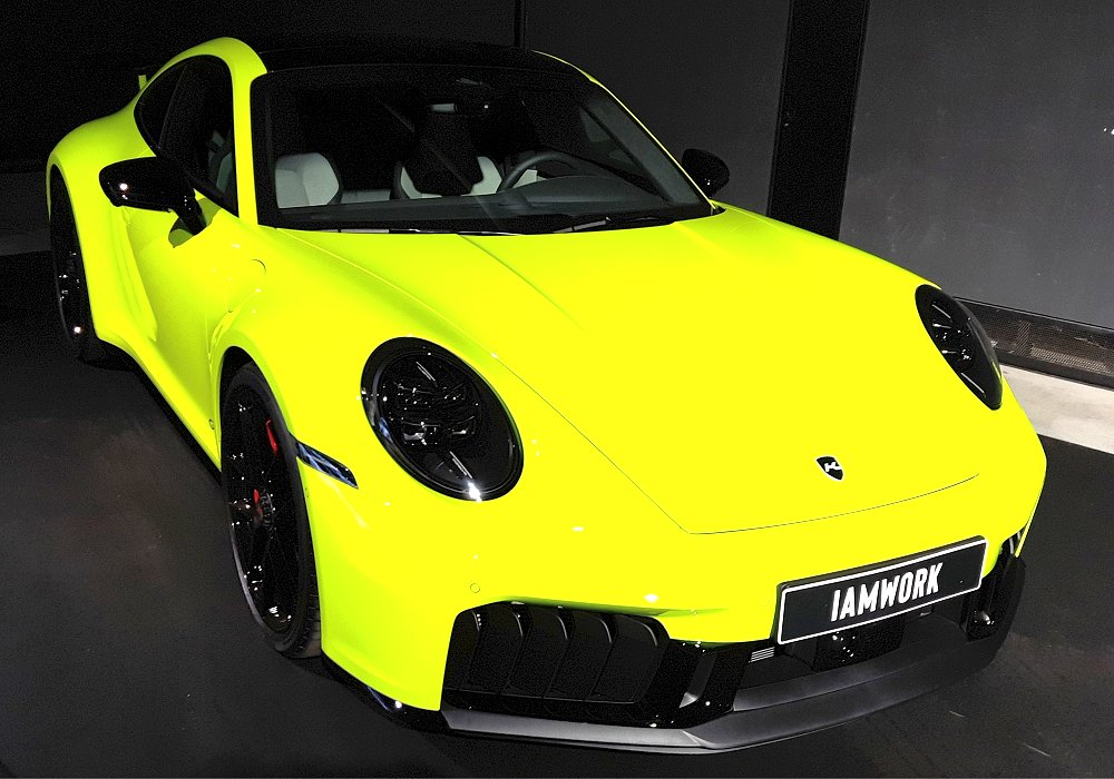 Porsche 911 Carrera GTS Hybrid, 205