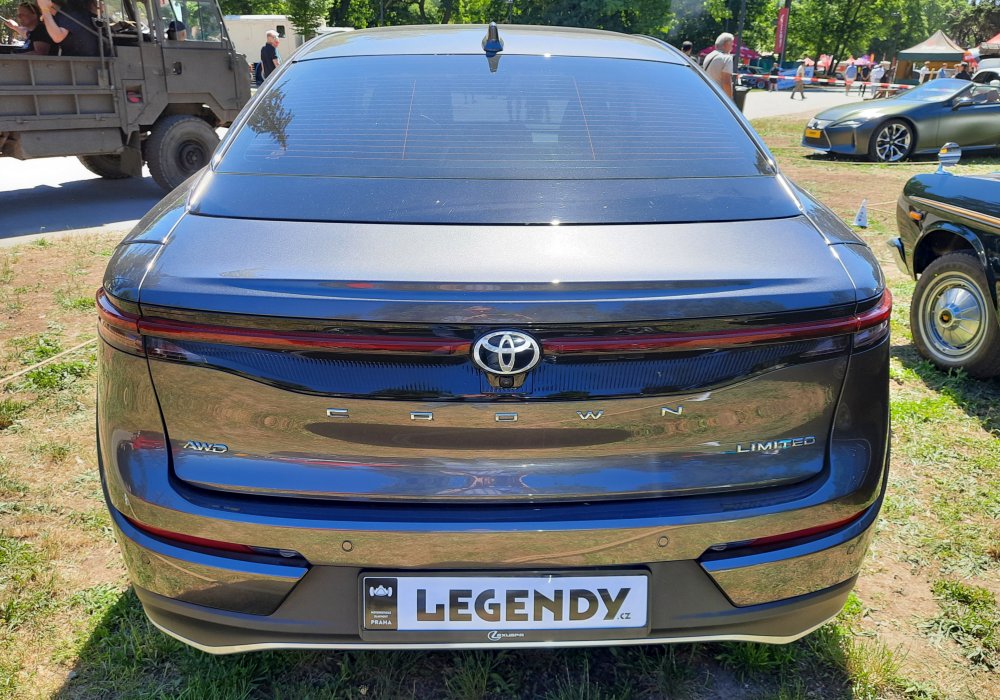 Toyota Crown Limited AWD 2.5 Hybrid, 2023
