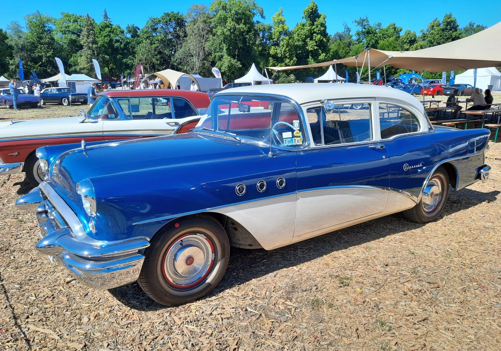 Buick Special 2-door Sedan Model 48, 1955