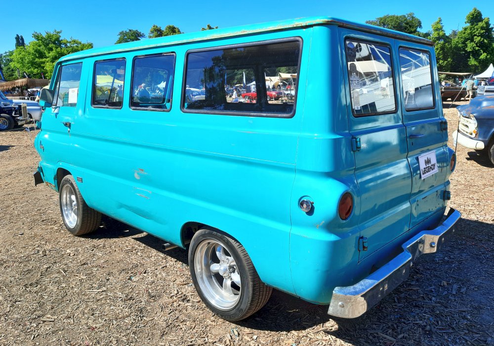 Dodge A100 Sportsman