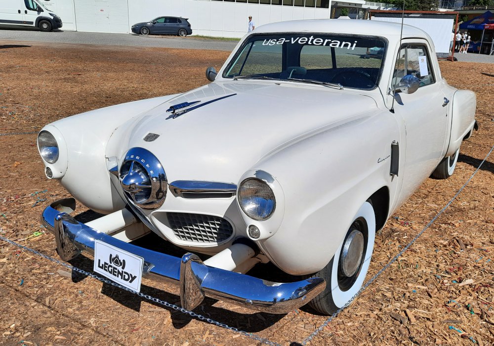 Studebaker Champion Starlight Coupe