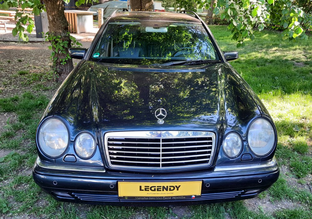 Mercedes-Benz E 240 T, 1997